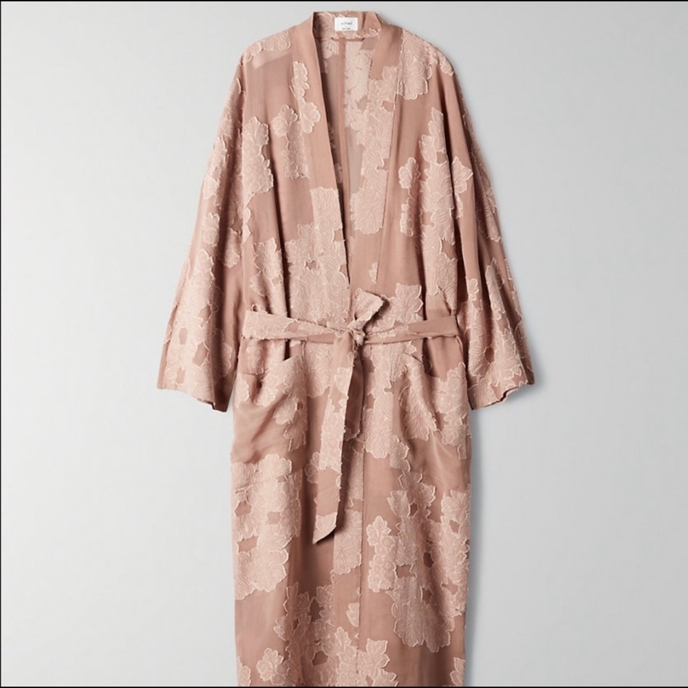 NEW Aritzia Wilfred Durante Jacket Robe in PINK - Picture 6 of 9